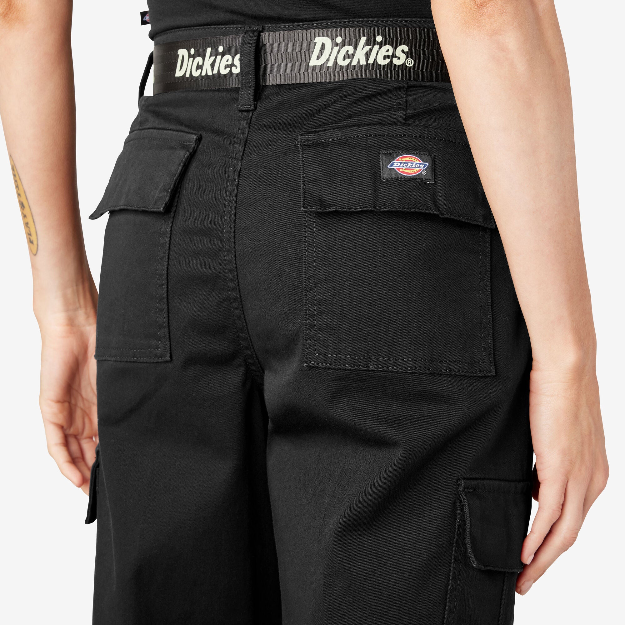 Women's Relaxed Fit Cropped Cargo Pant FPR50