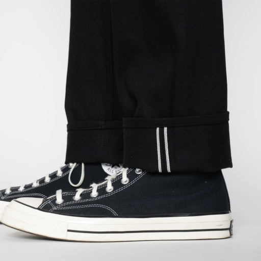 Relaxed Straight Fit 11oz Black Stretch Selvedge - Black